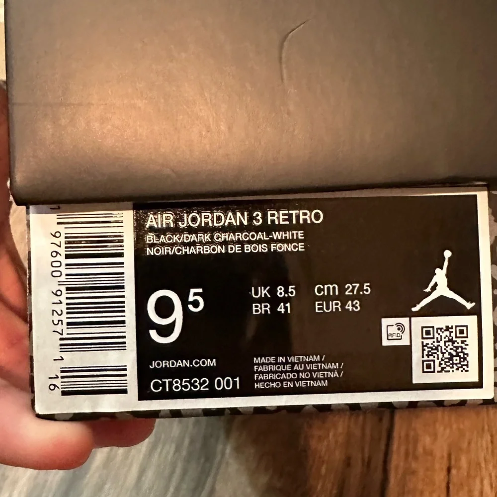 New With Box Jordan 3 “Black Cat” 2025 Men’s Size 9.5 Women’s Size 11